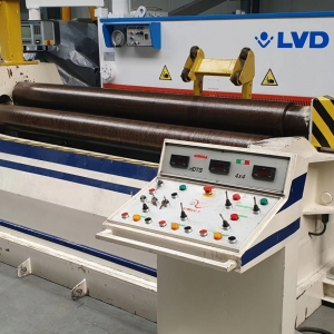 Zwijarka 4 wałowa do blachy LVD 2550 x 10 mm 